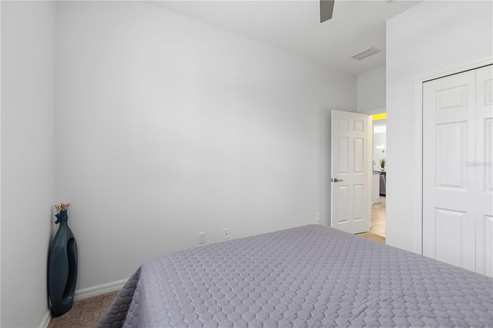 8512 CACHE DR — photo 37