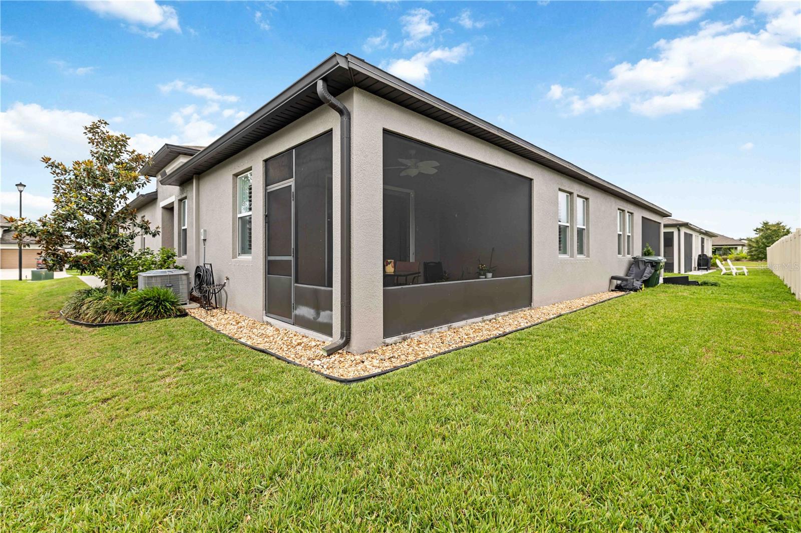 8512 CACHE DR — photo 45
