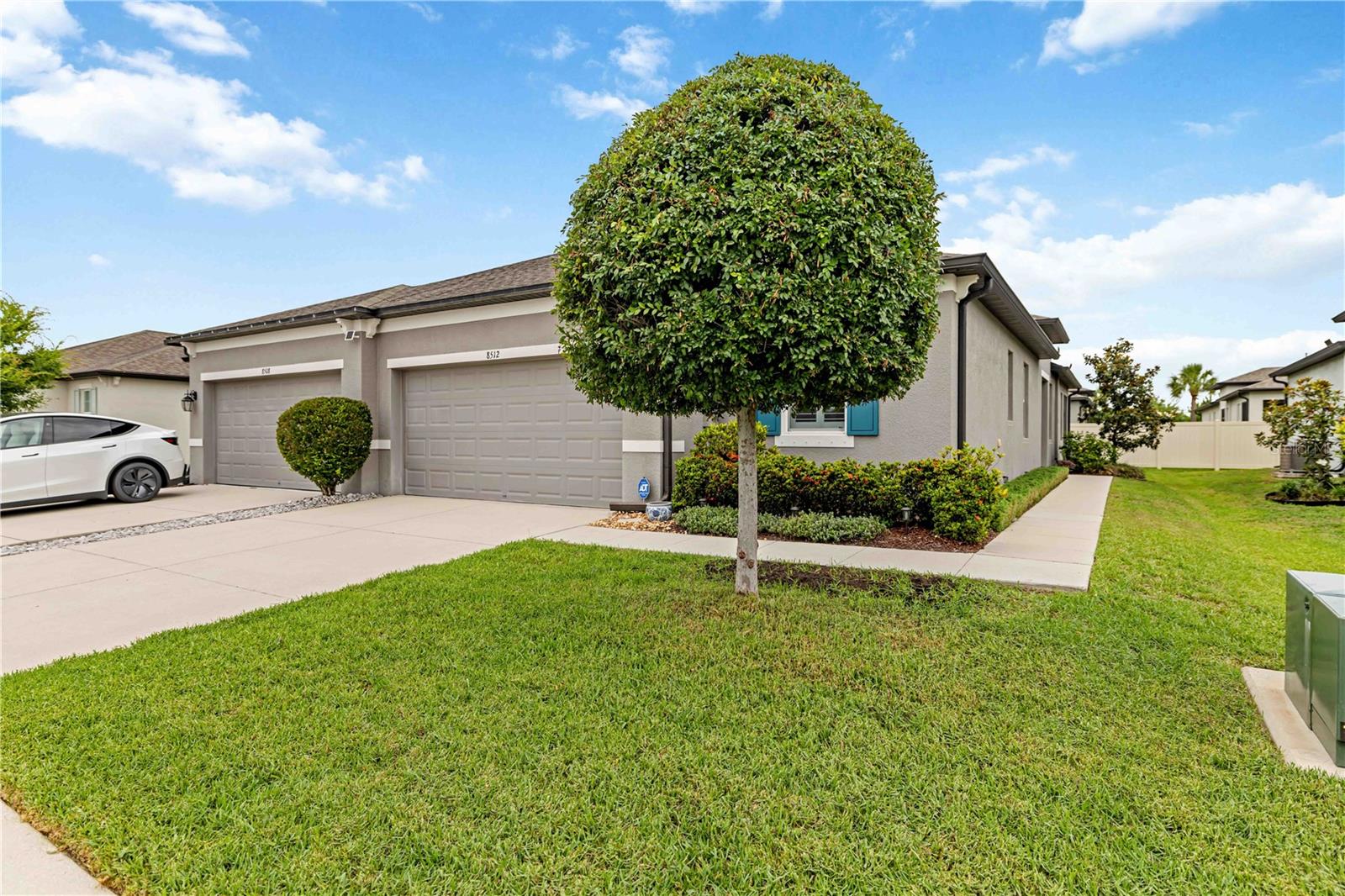 8512 CACHE DR — photo 4