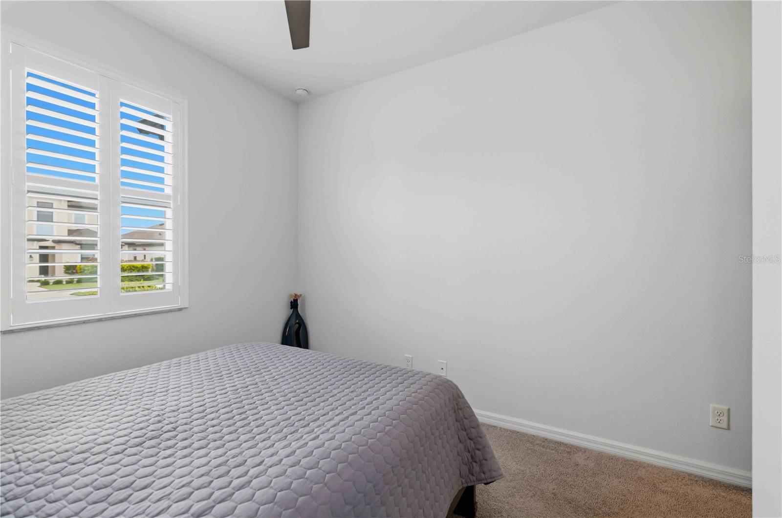 8512 CACHE DR — photo 36