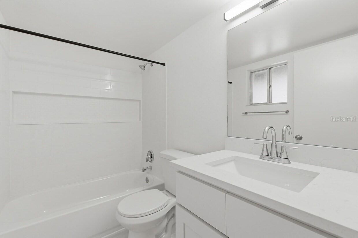 1100 TURNER ST — photo 10