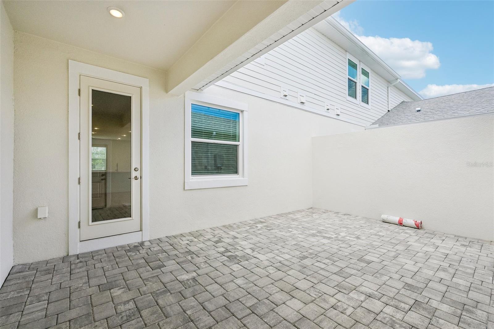 4458 SUNSET GARDEN ST — photo 2