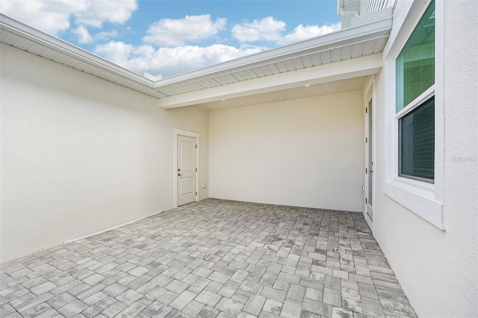 4458 SUNSET GARDEN ST — photo 3