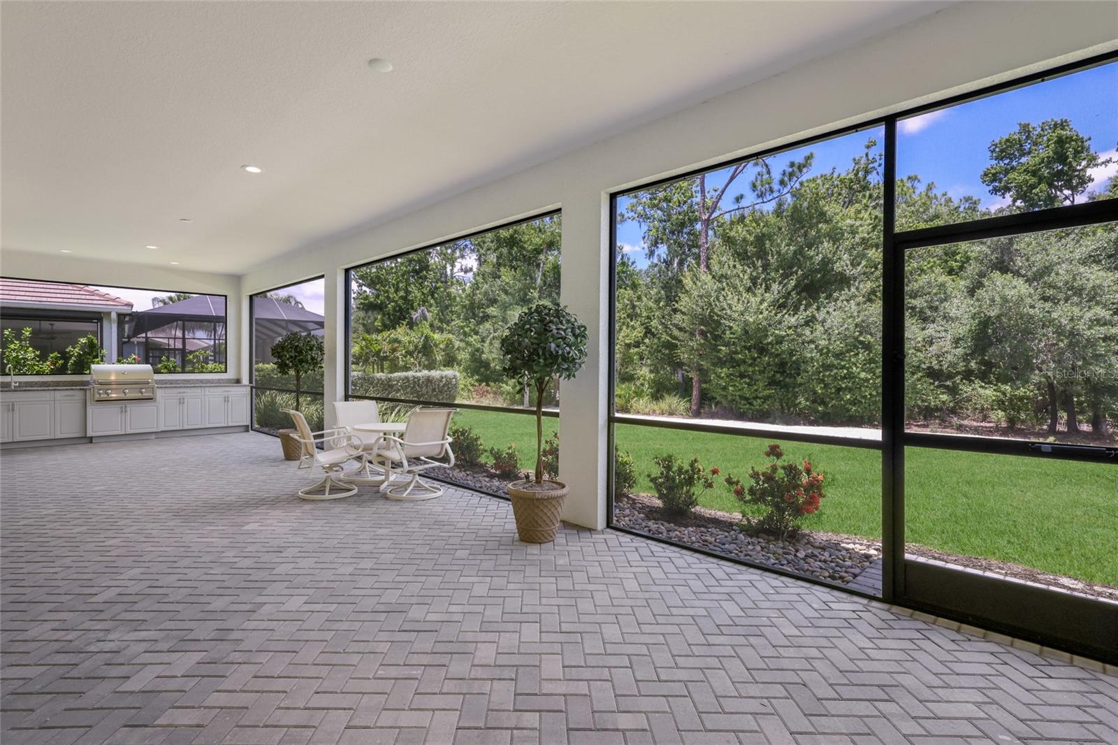 2493 PARADISE PLUM DR — photo 32