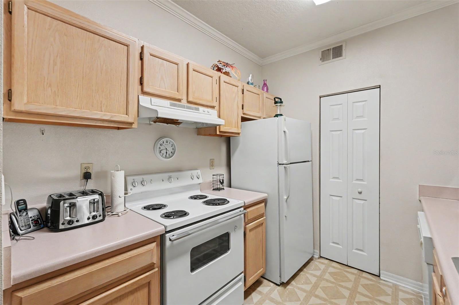 5602 PINNACLE HEIGHTS CIR #108 — photo 8