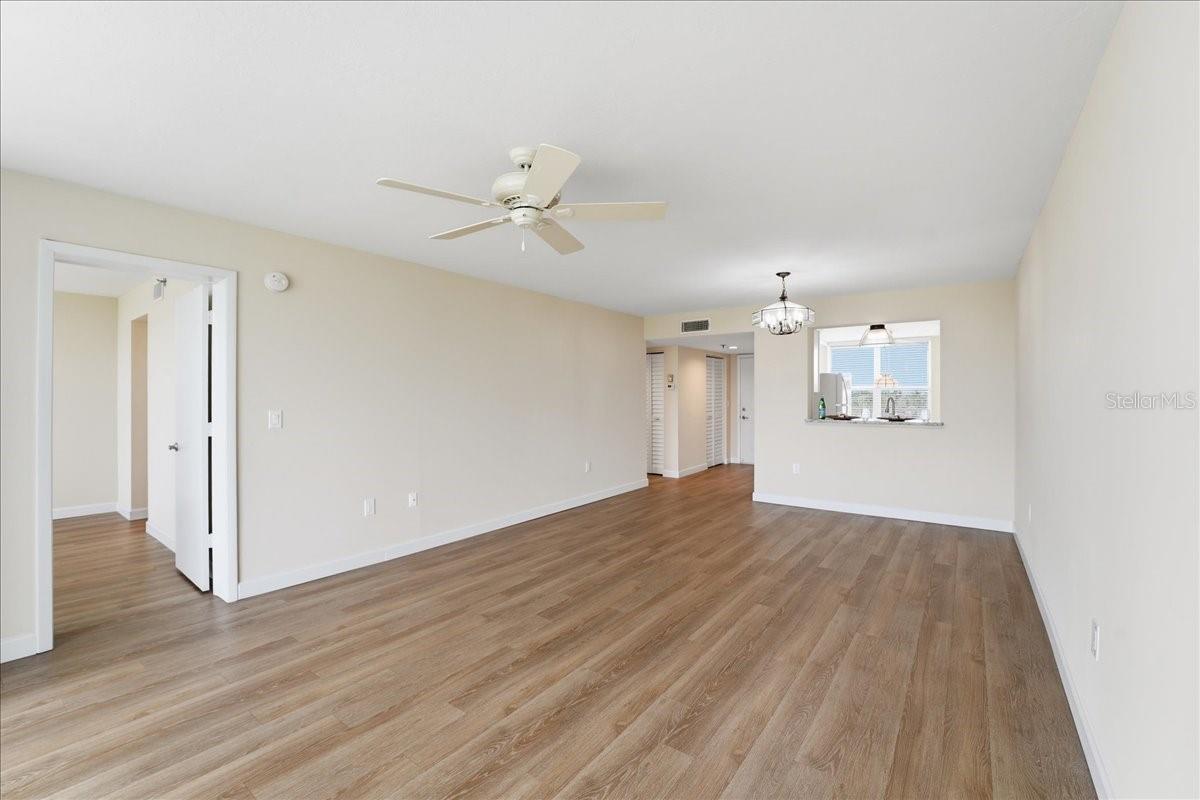 4550 PINEBROOK CIR #506 — photo 8
