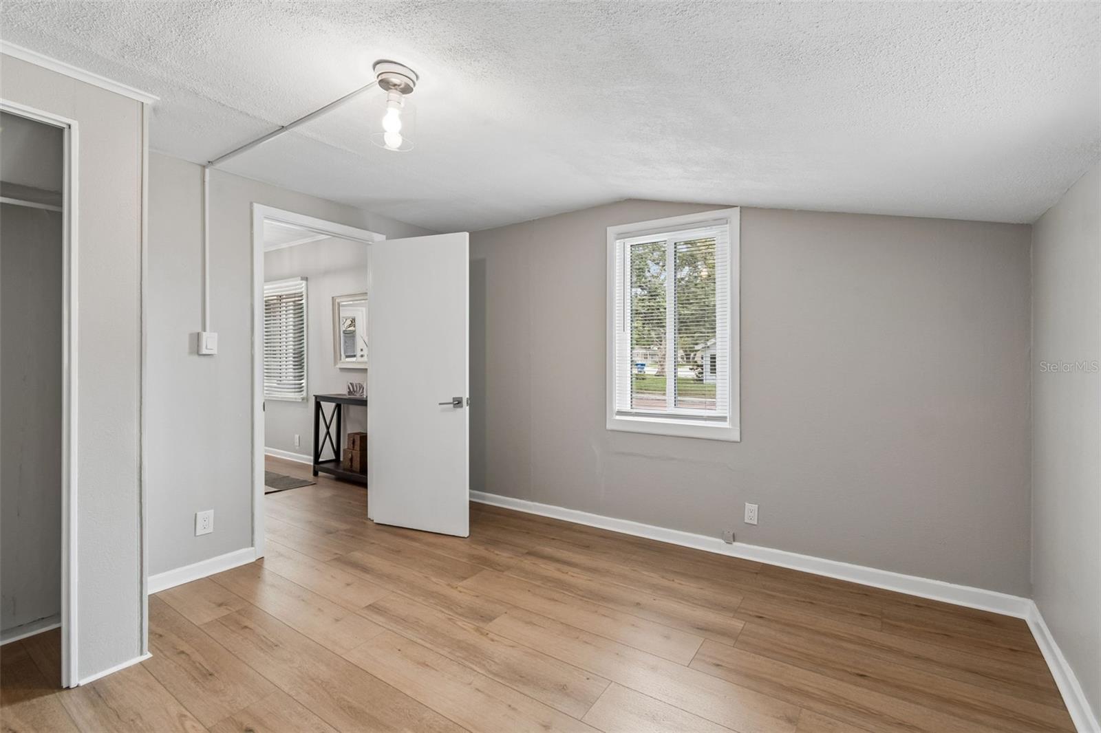 1004 WASHINGTON AVE — photo 13