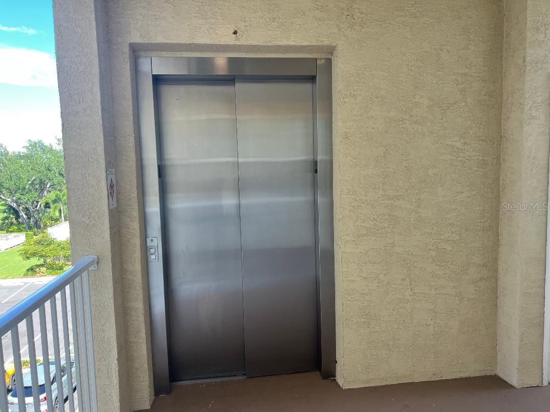 960 STARKEY RD #10305 — photo 24