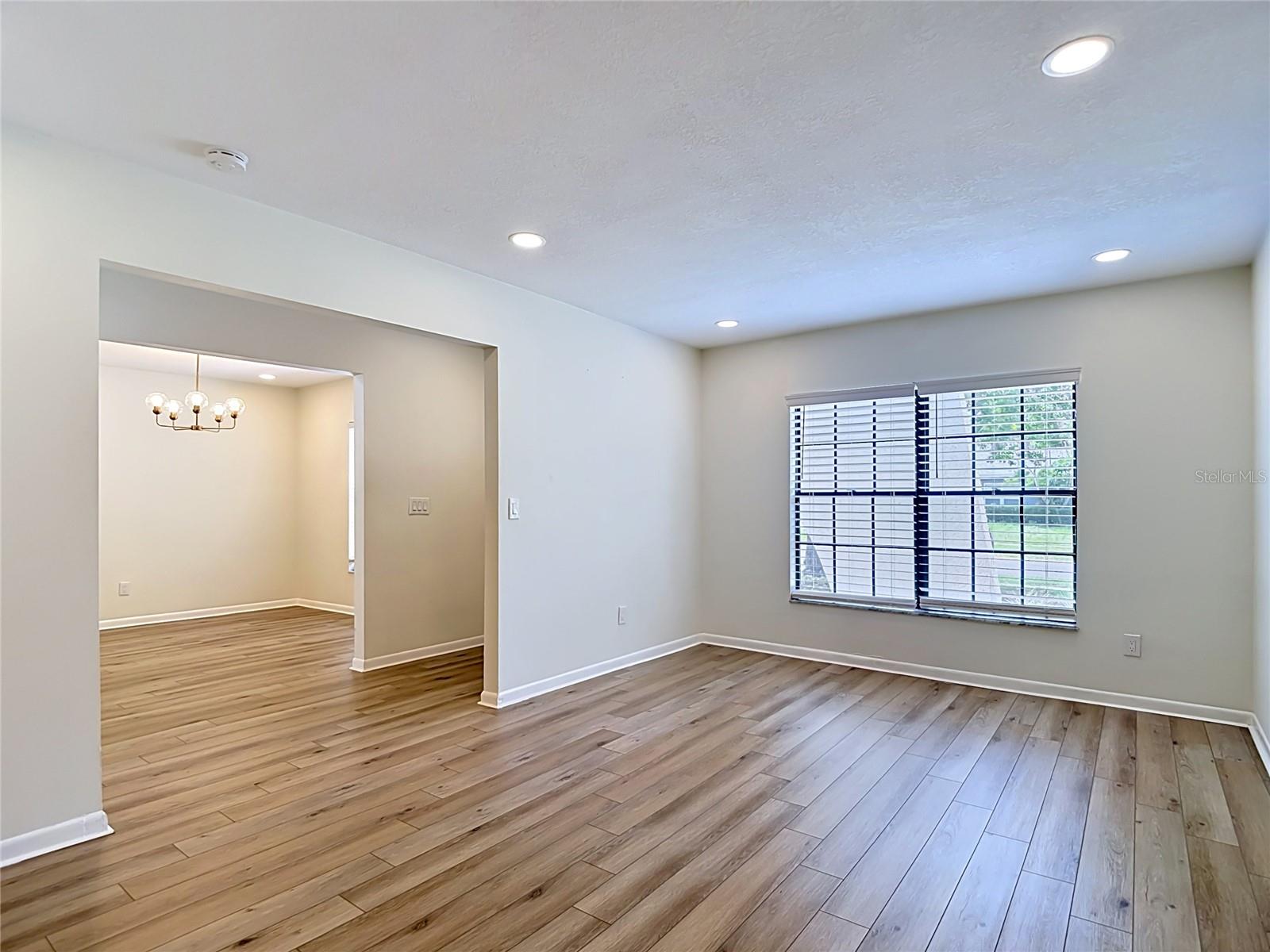 4321 FOXGLEN LN — photo 15