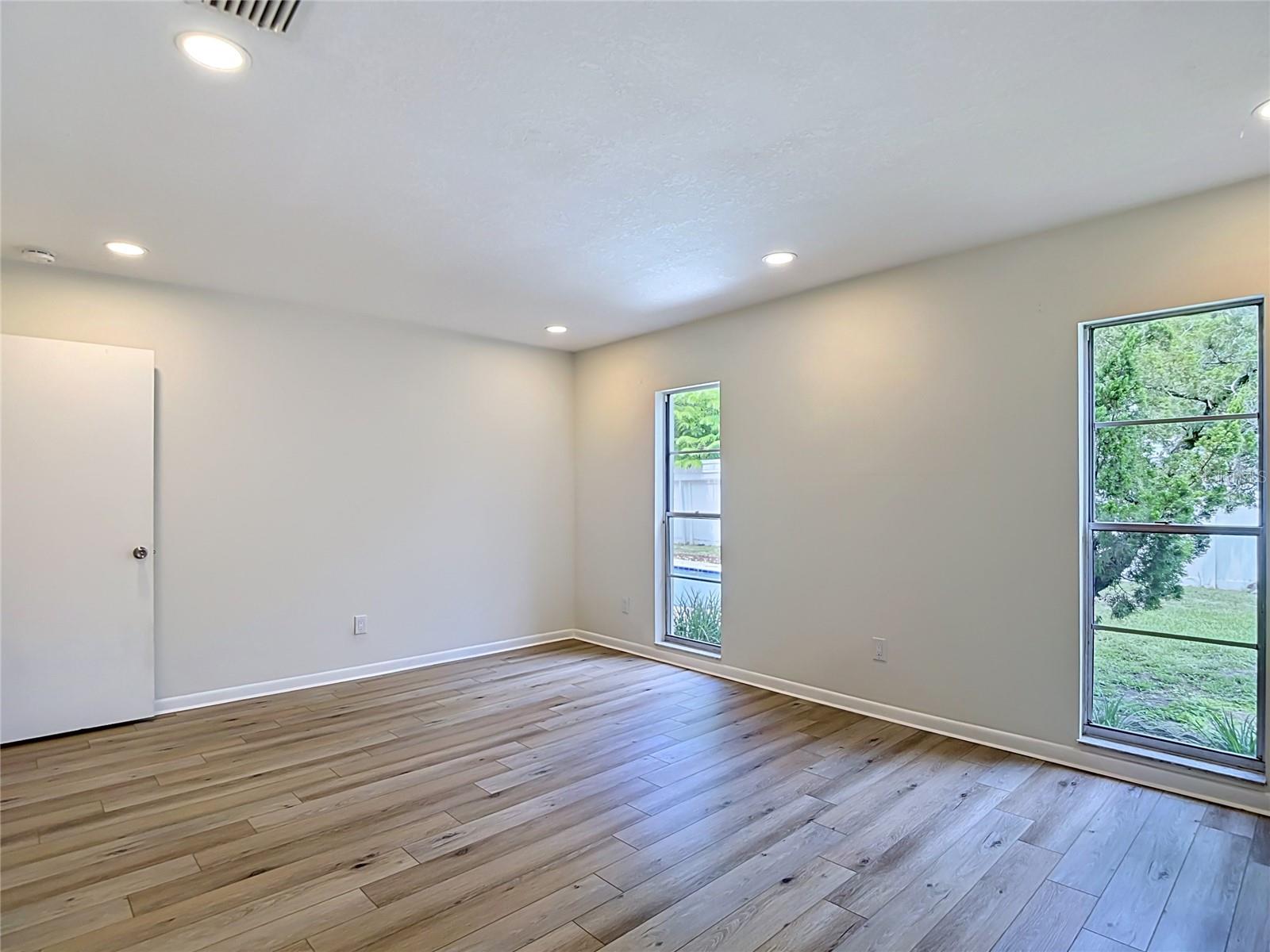 4321 FOXGLEN LN — photo 34