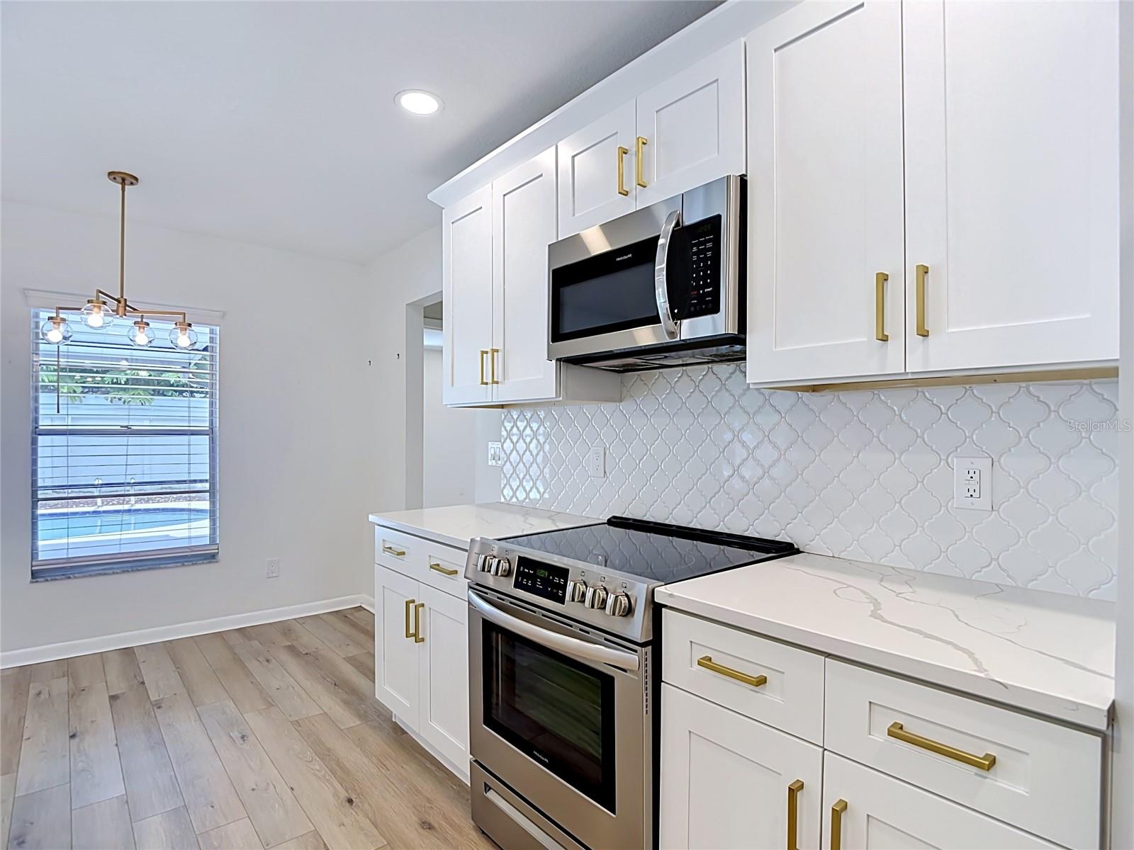 4321 FOXGLEN LN — photo 24