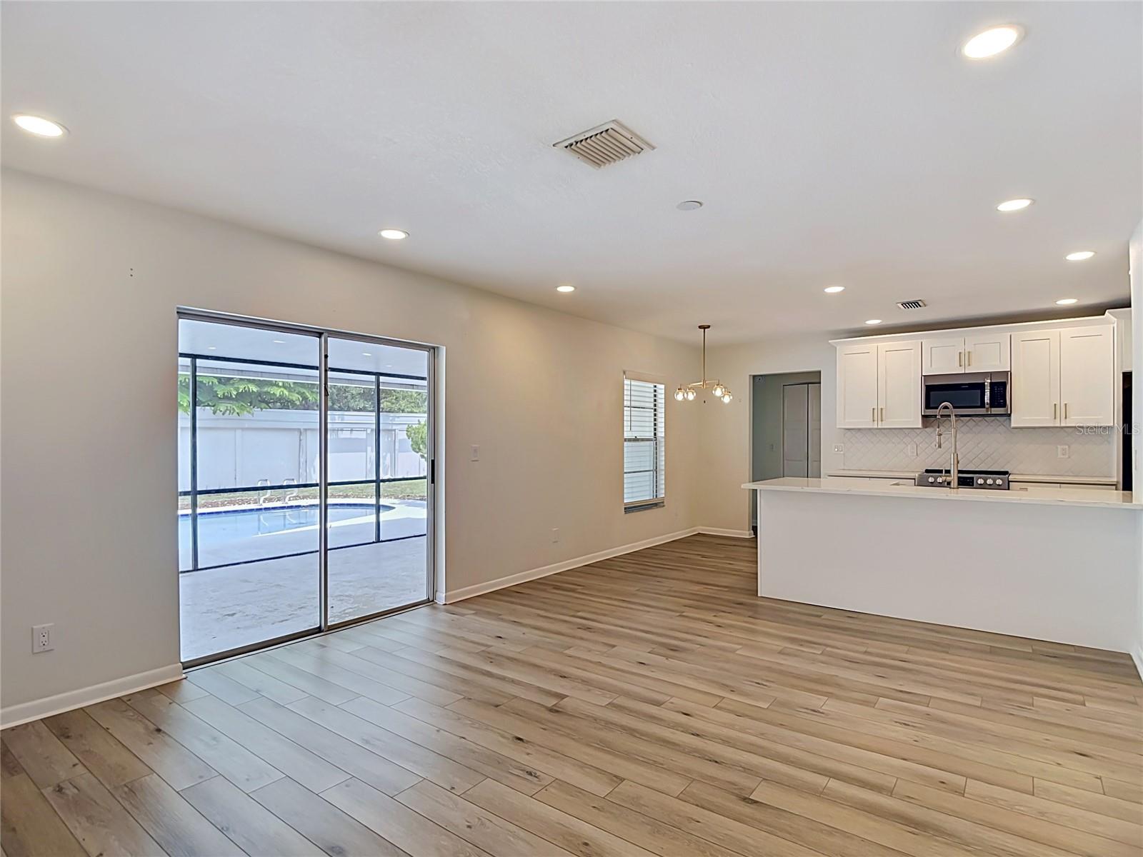 4321 FOXGLEN LN — photo 29