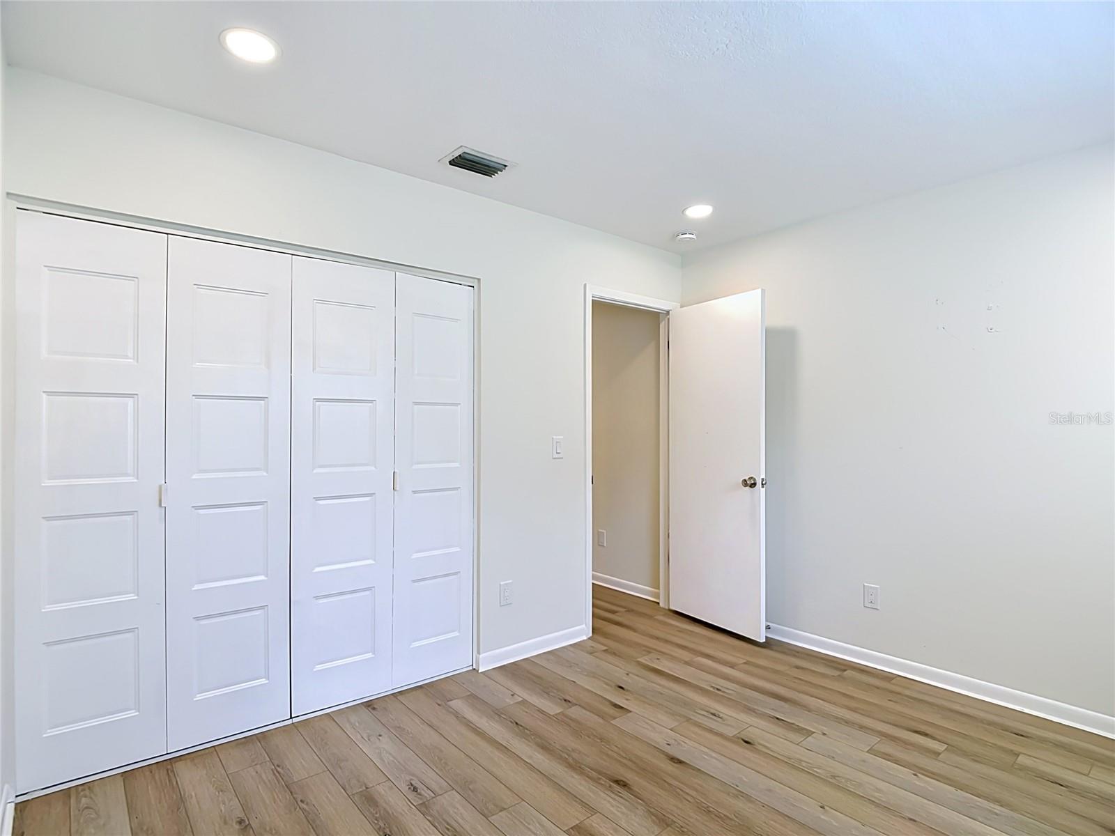 4321 FOXGLEN LN — photo 43