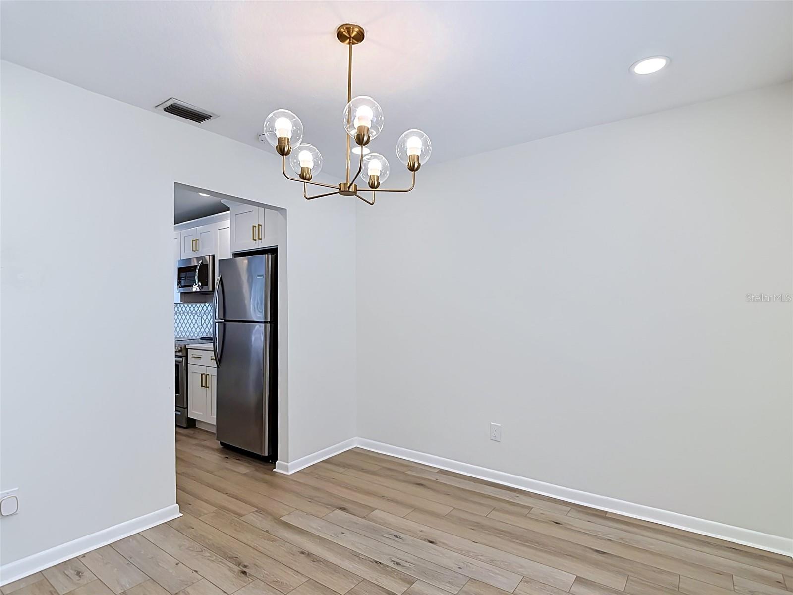 4321 FOXGLEN LN — photo 19