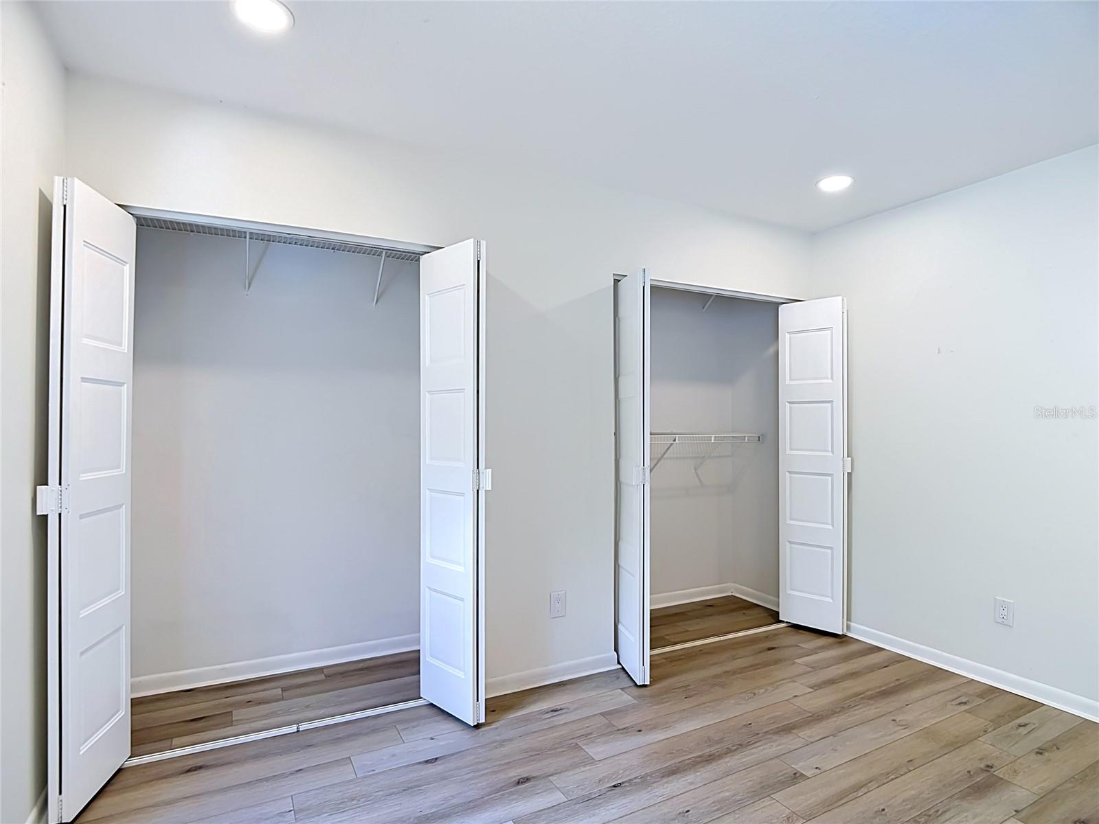 4321 FOXGLEN LN — photo 37