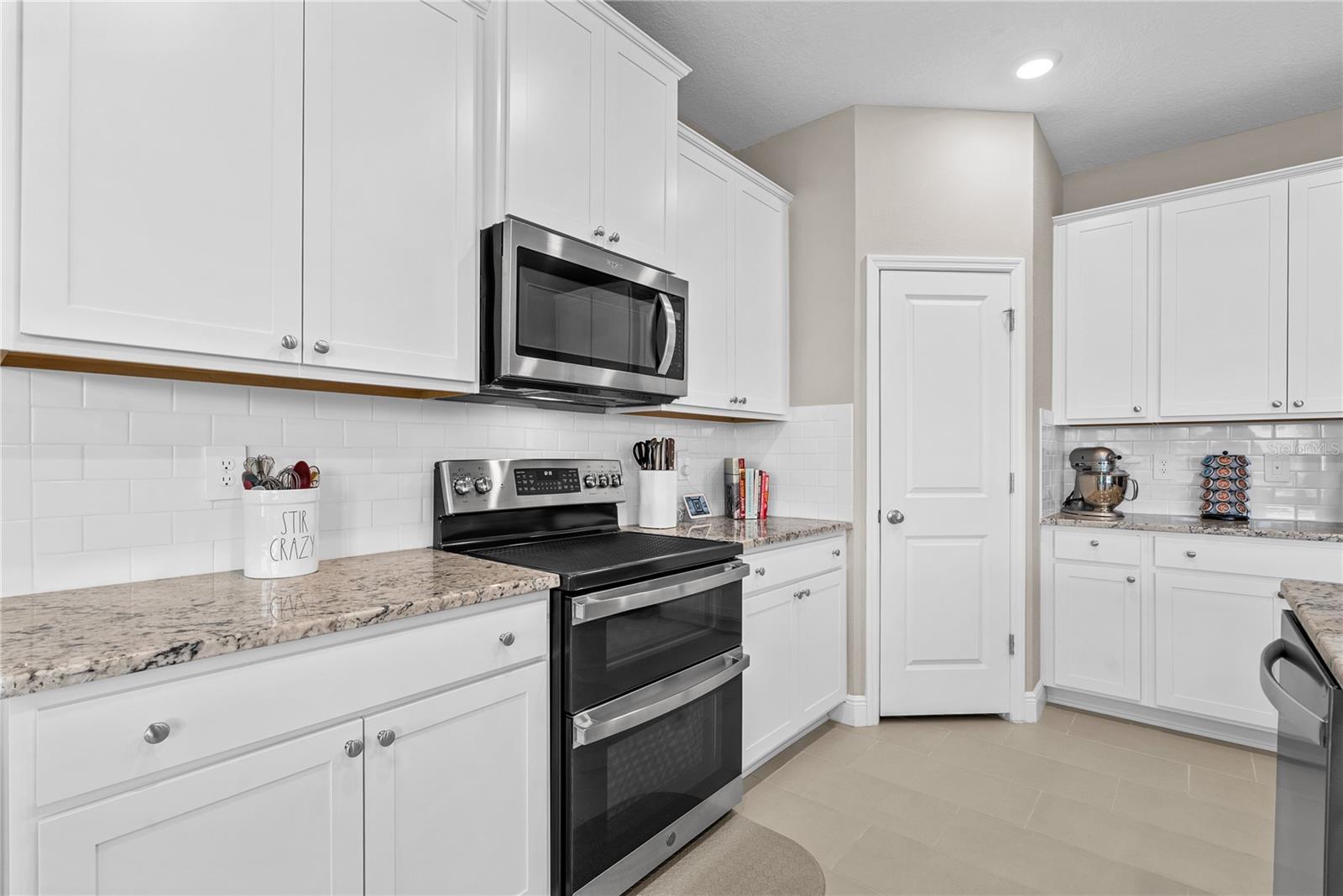 17727 CANTARINA CV — photo 16