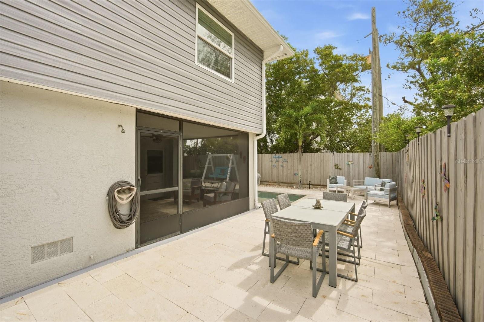 2811 AVENUE C — photo 32