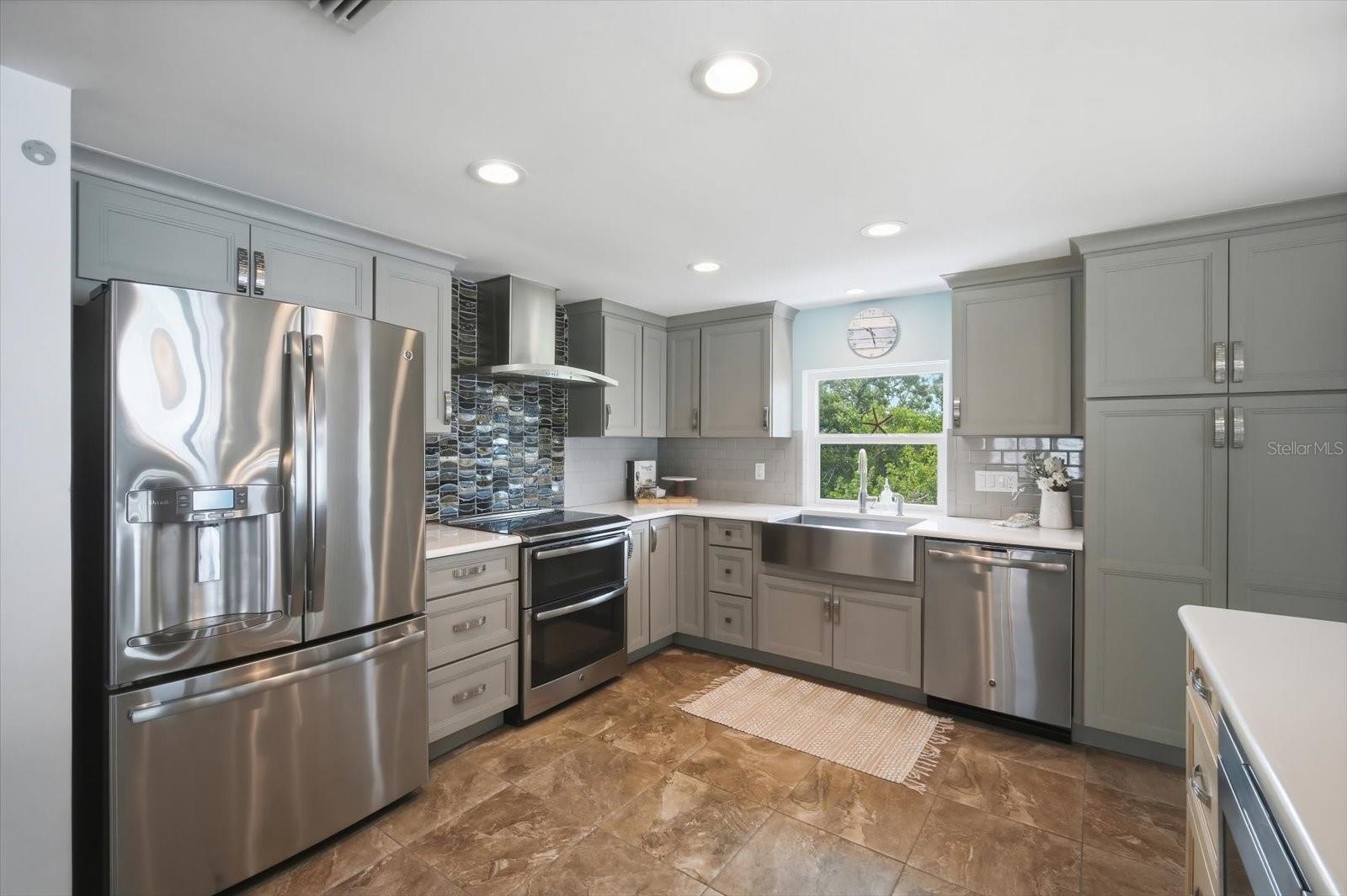 2811 AVENUE C — photo 11