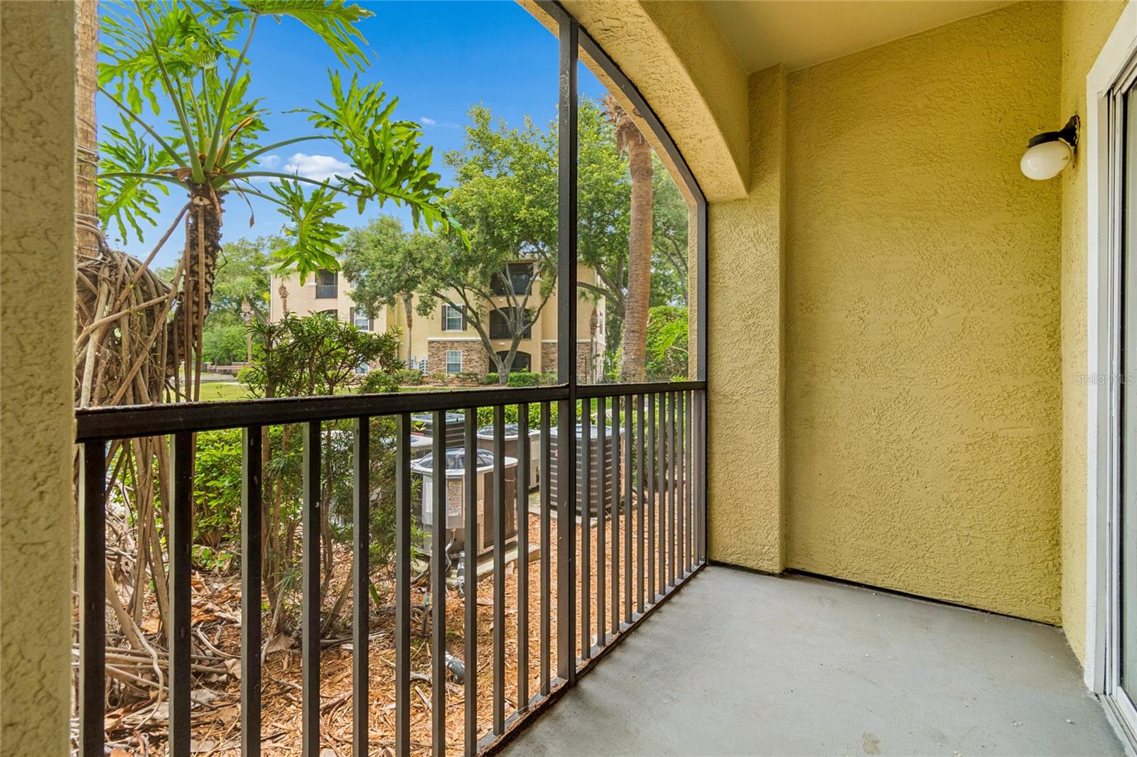 10203 COURTNEY PALMS BLVD #103 — photo 39
