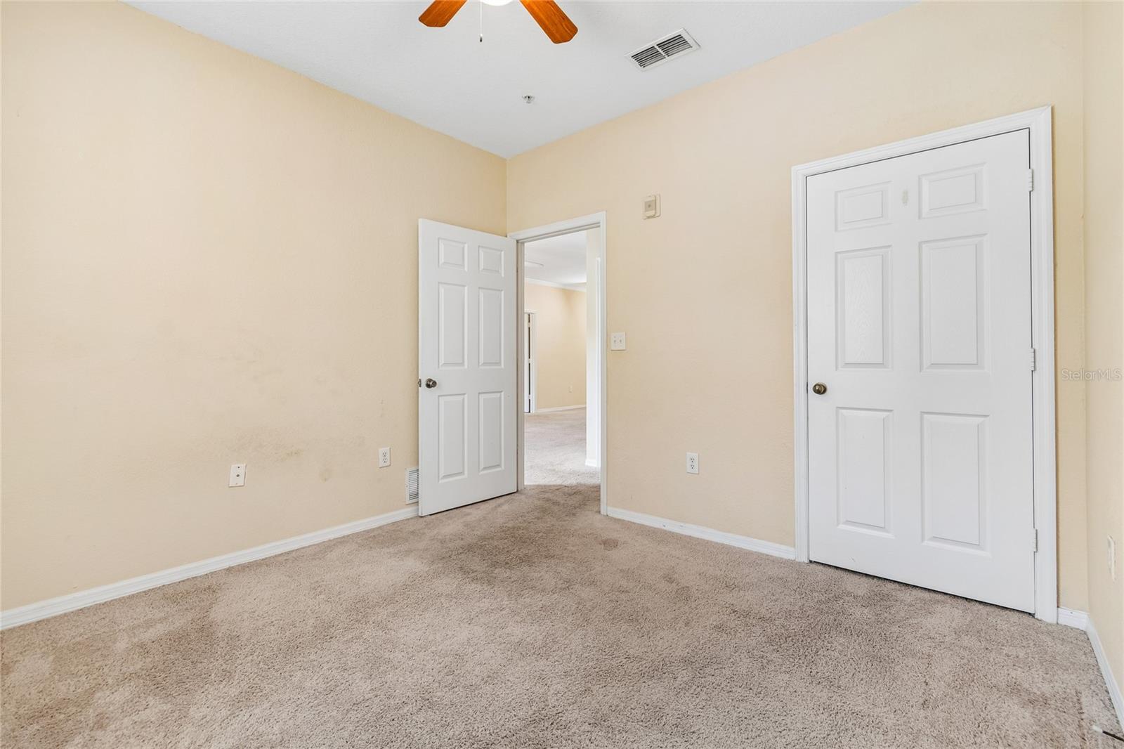 10203 COURTNEY PALMS BLVD #103 — photo 34