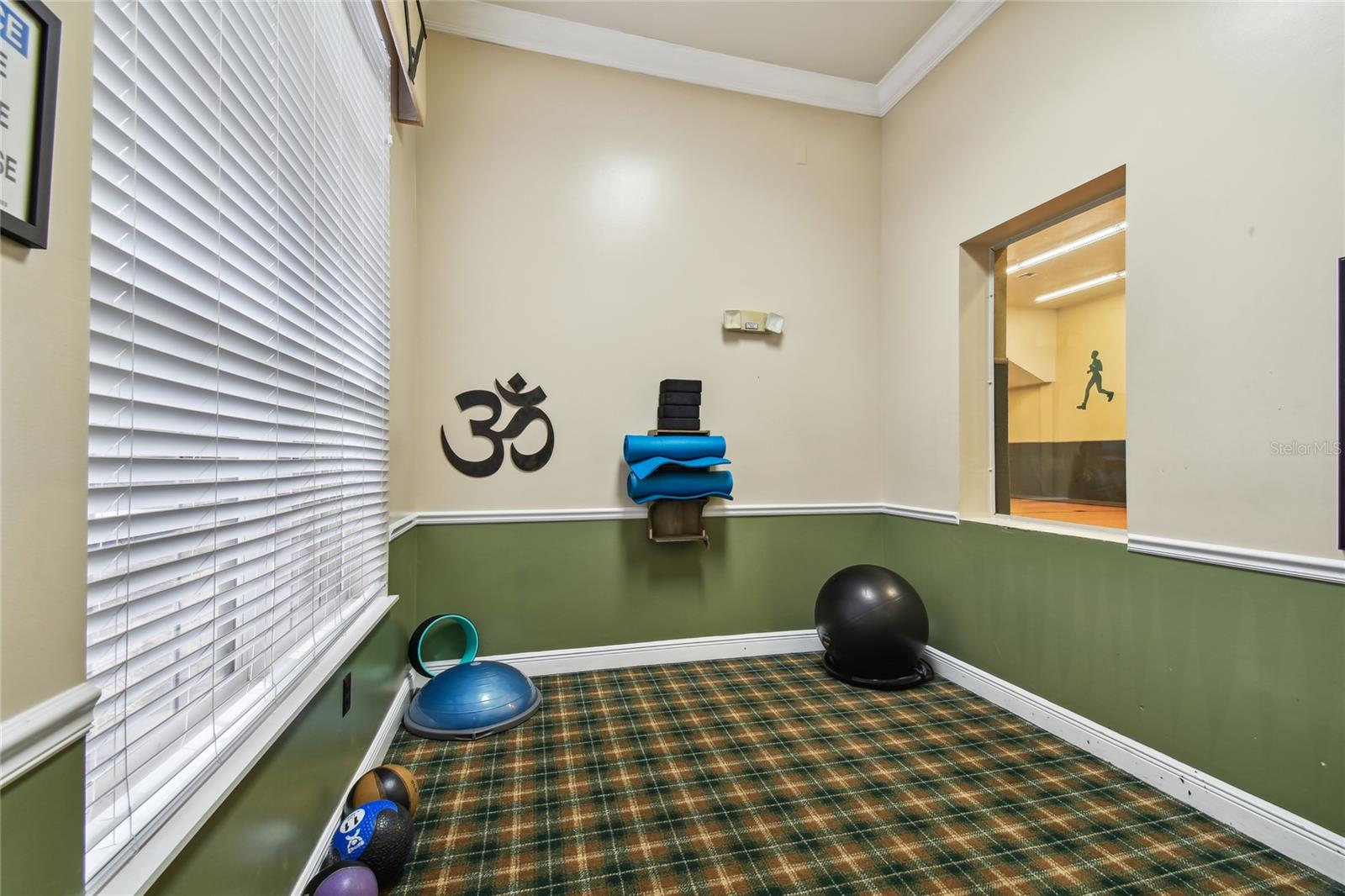 10203 COURTNEY PALMS BLVD #103 — photo 51