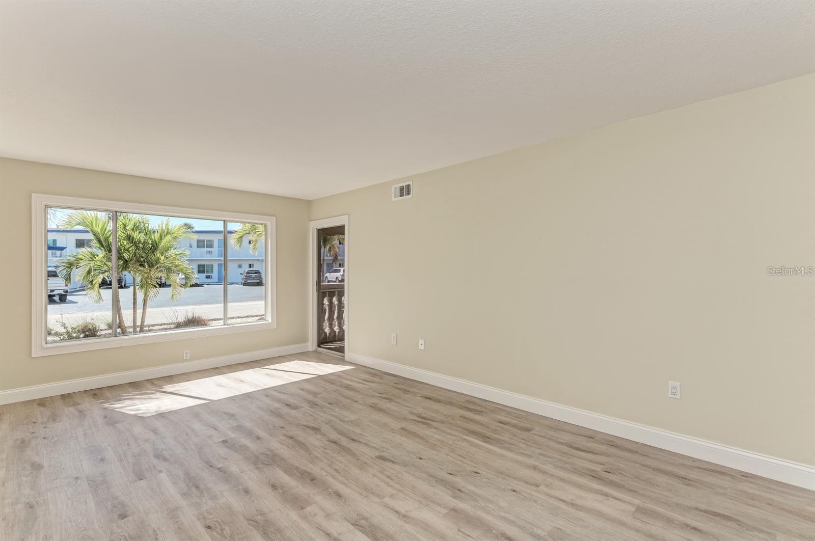 129 TYLER DR #101 — photo 4
