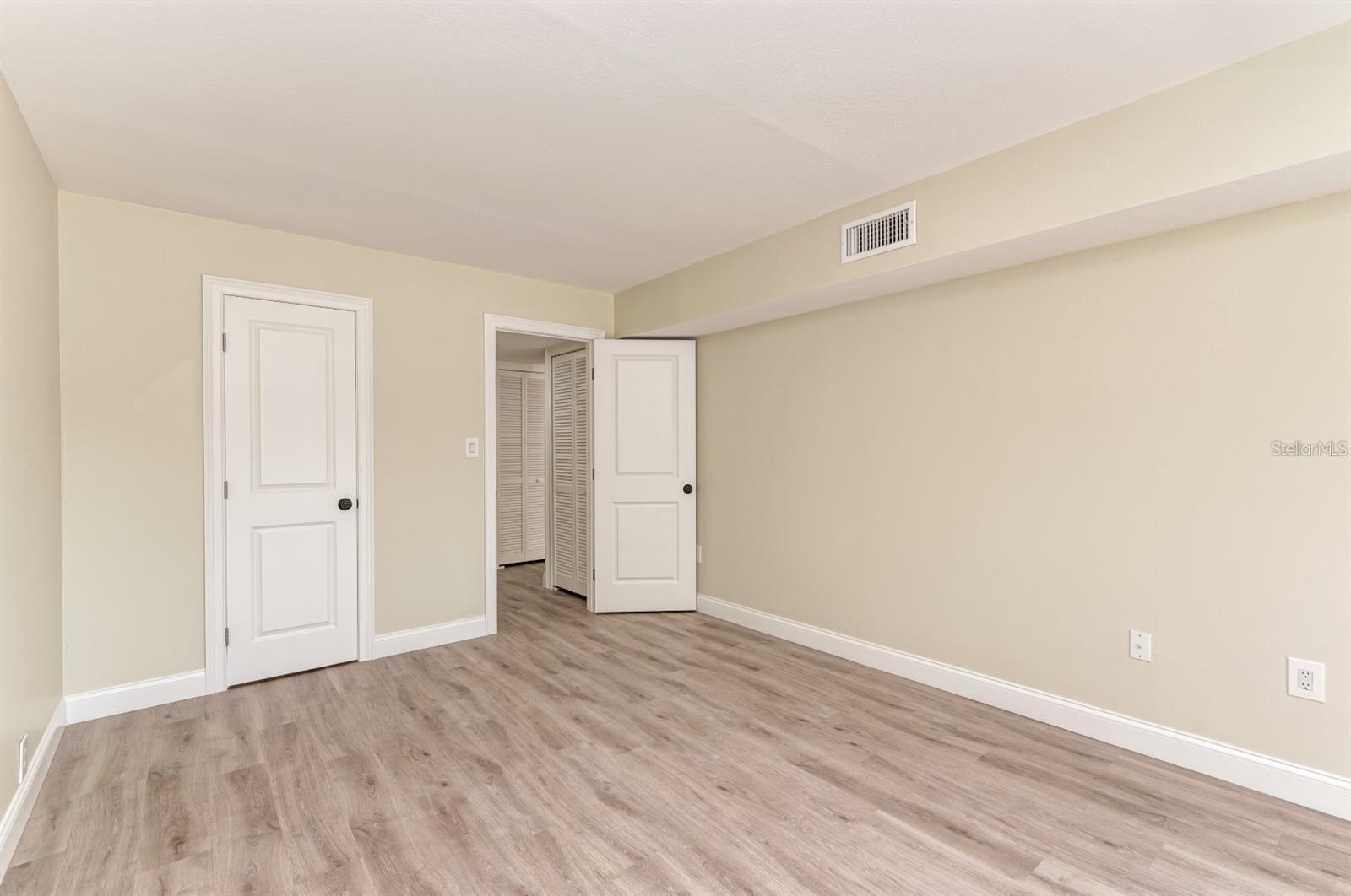 129 TYLER DR #101 — photo 17