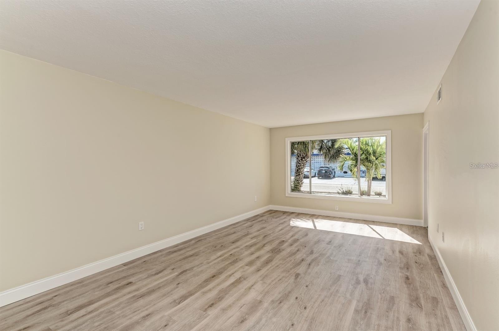 129 TYLER DR #101 — photo 7