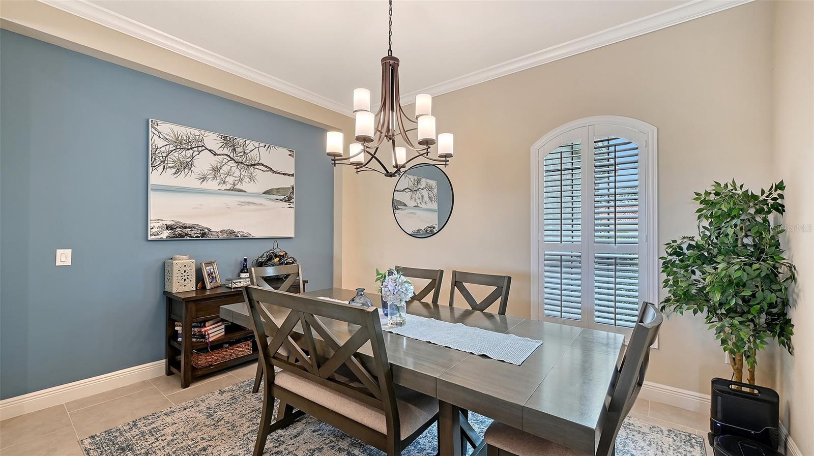 8215 LARKSPUR CIR — photo 13