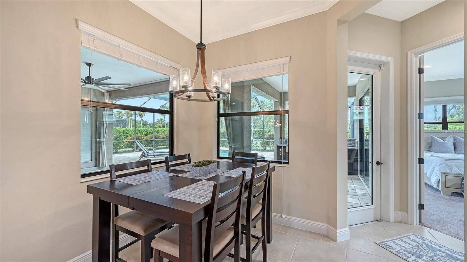 8215 LARKSPUR CIR — photo 17