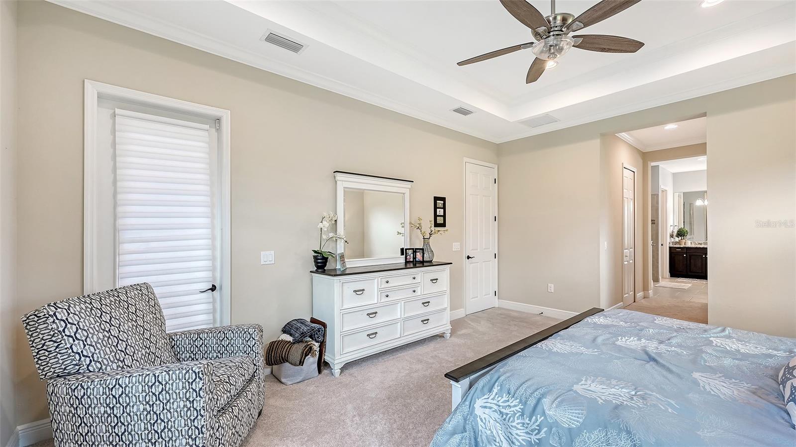 8215 LARKSPUR CIR — photo 22
