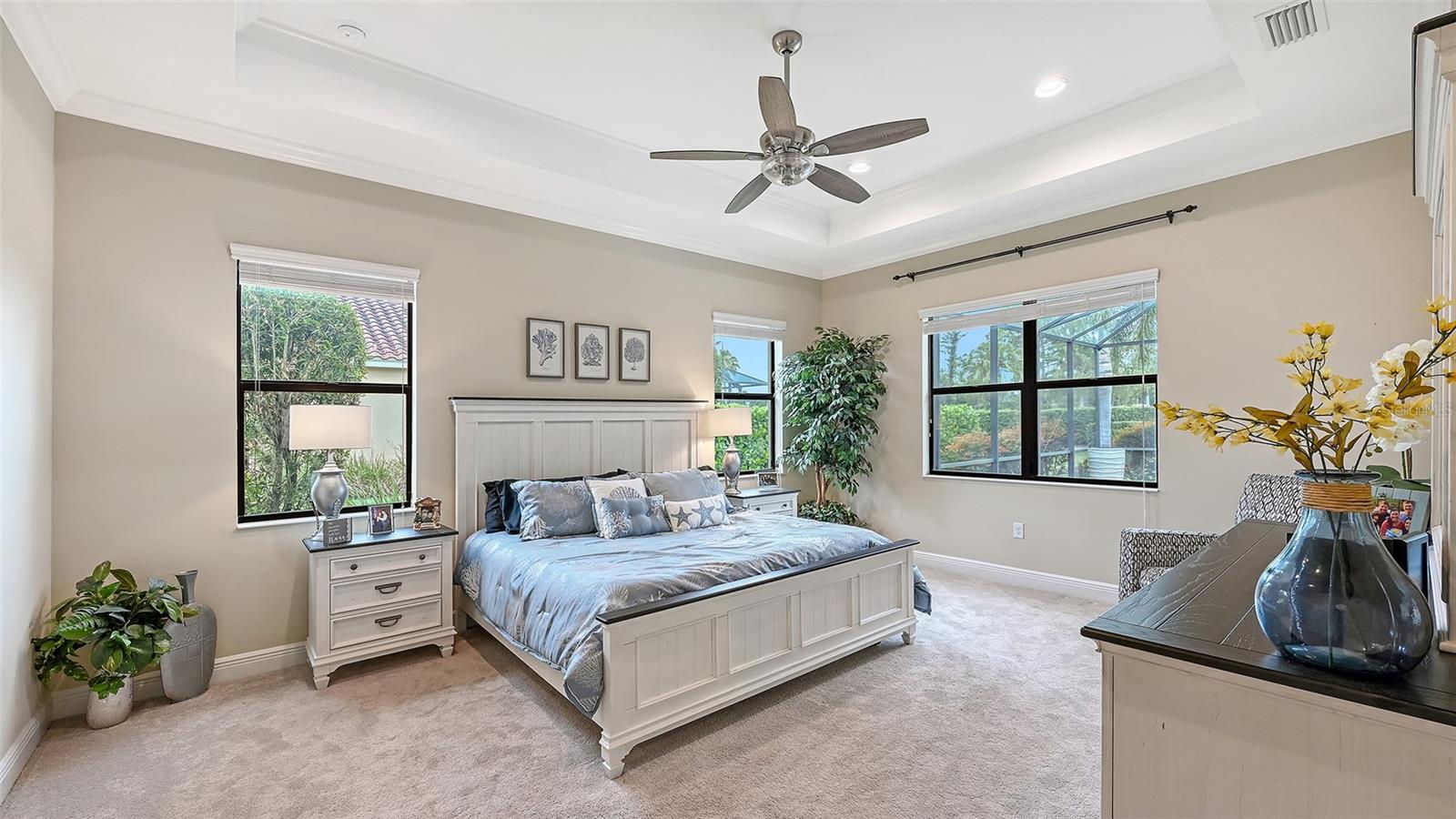 8215 LARKSPUR CIR — photo 19