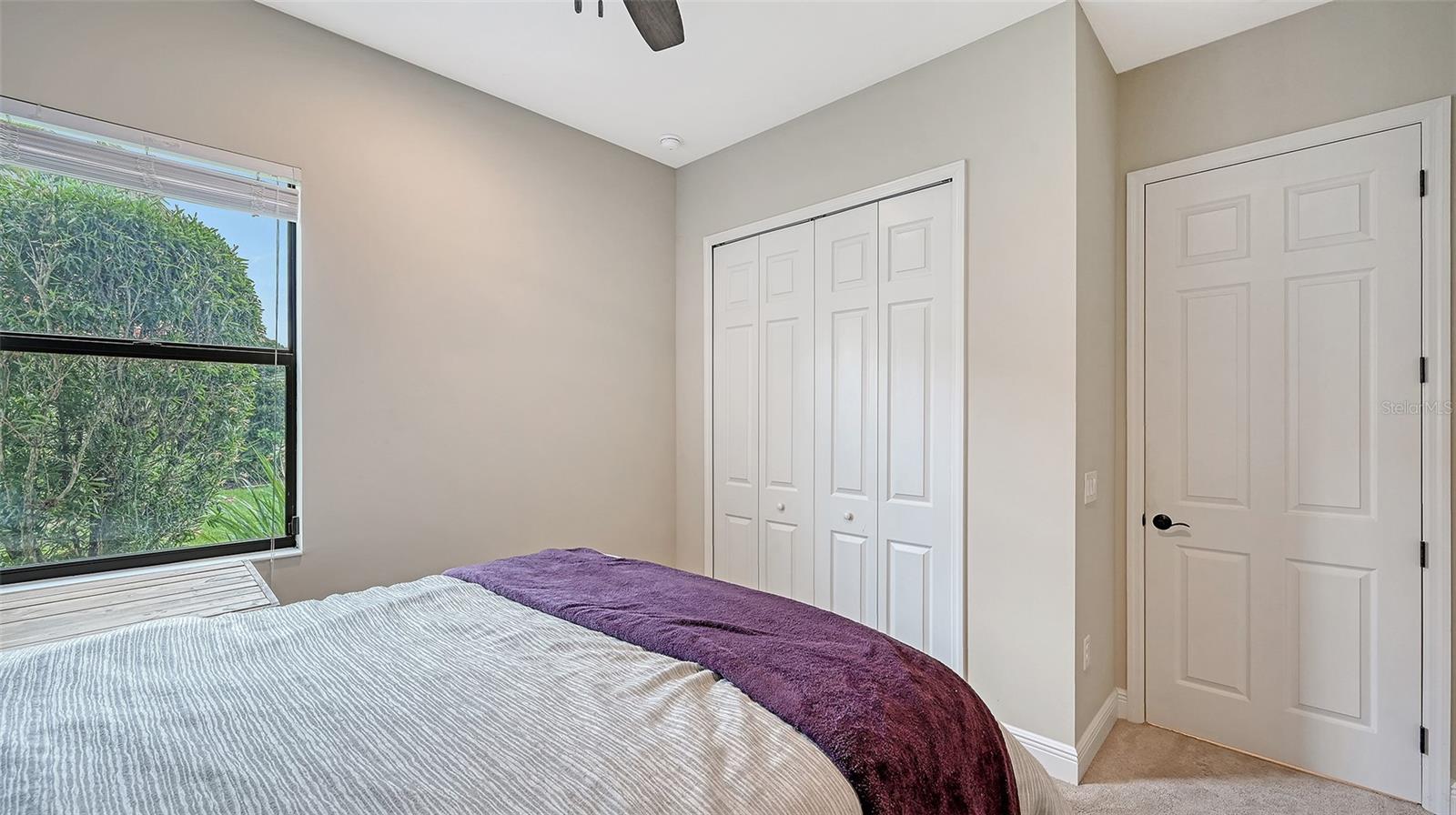 8215 LARKSPUR CIR — photo 31