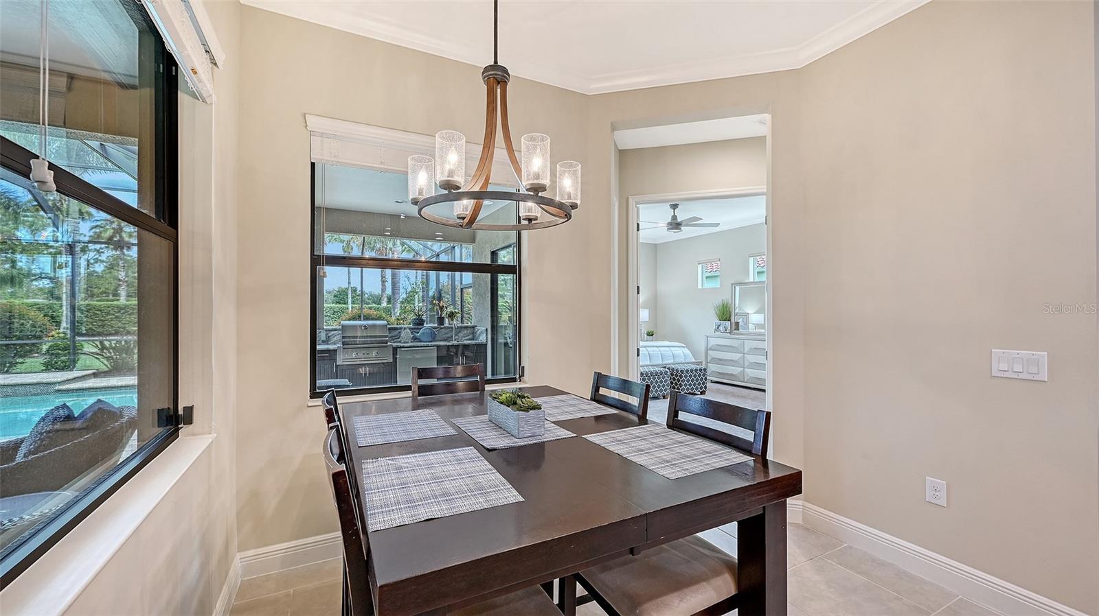 8215 LARKSPUR CIR — photo 18
