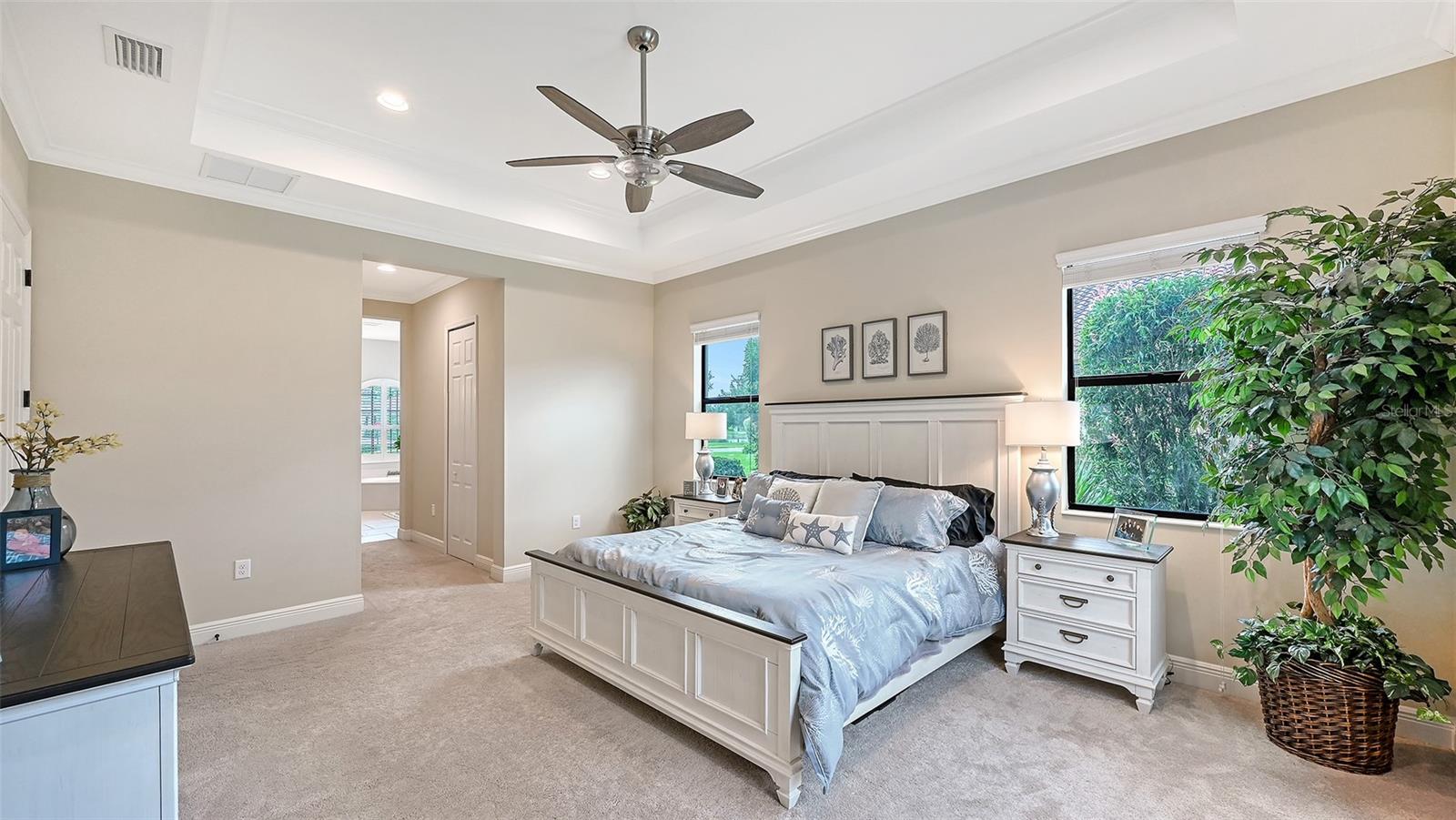 8215 LARKSPUR CIR — photo 23