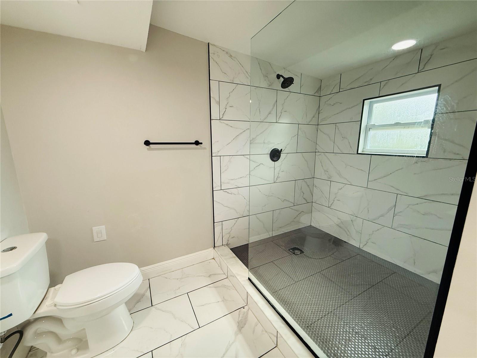 4203 E YUKON ST — photo 23