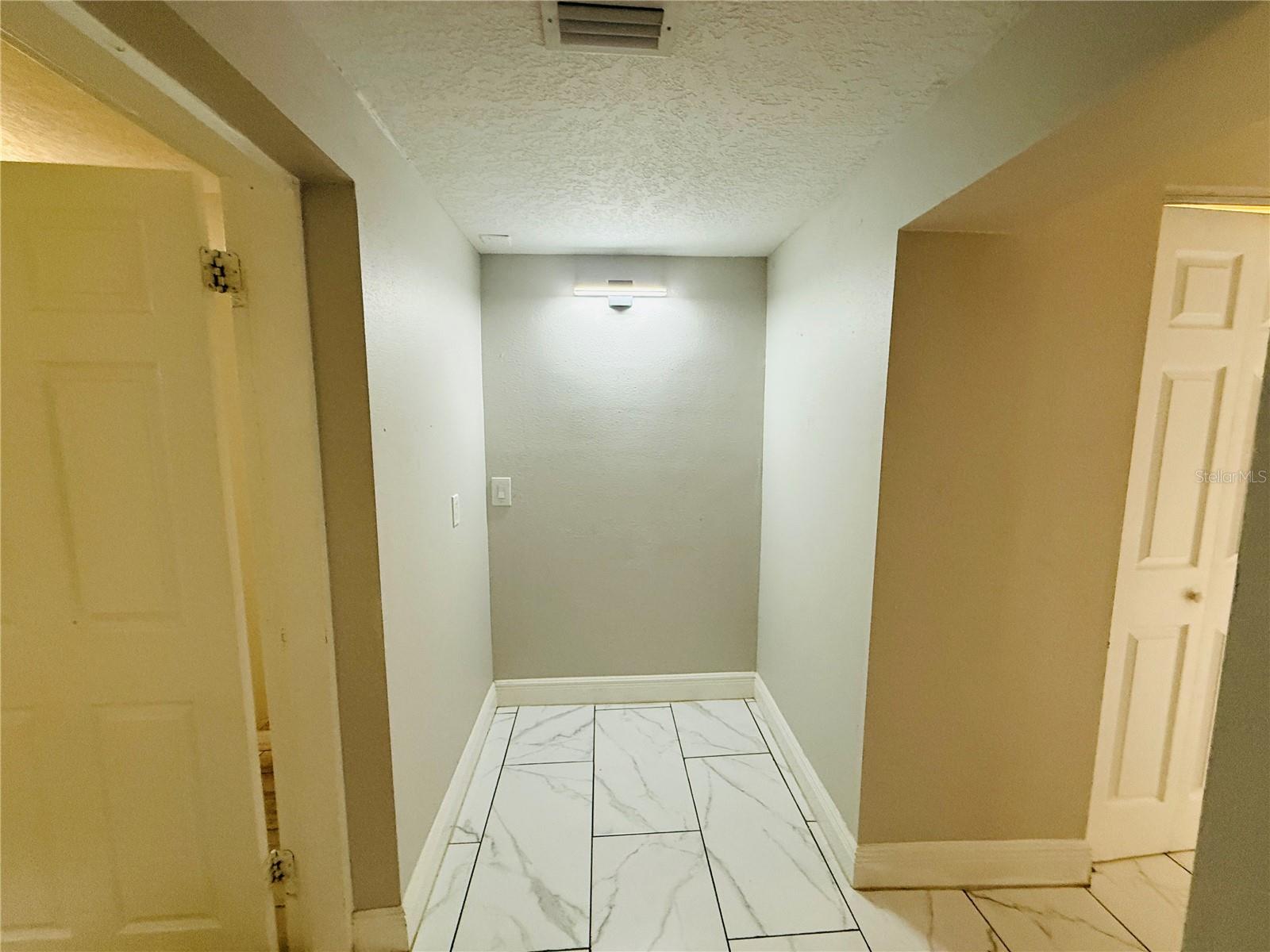 4203 E YUKON ST — photo 18
