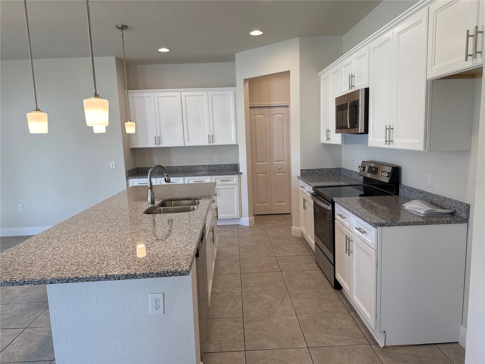 5372 JODY AVE — photo 6