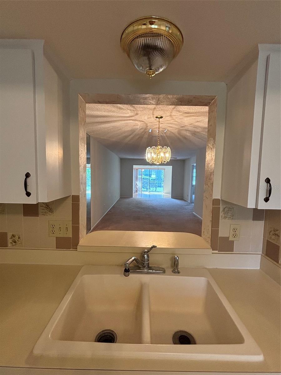1059 DUNROBIN DR #B — photo 10