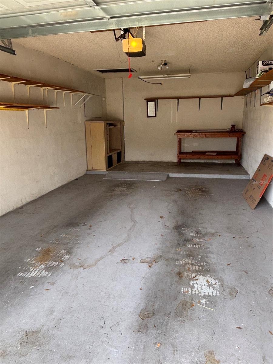 1059 DUNROBIN DR #B — photo 28
