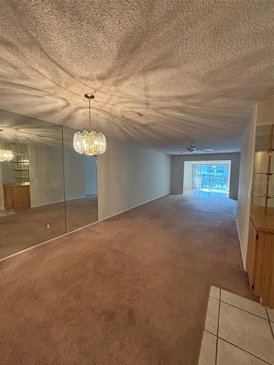 1059 DUNROBIN DR #B — photo 11