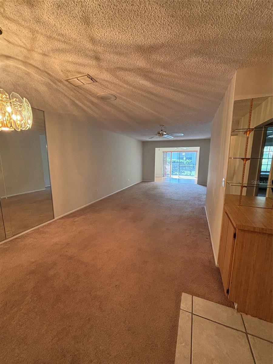 1059 DUNROBIN DR #B — photo 18