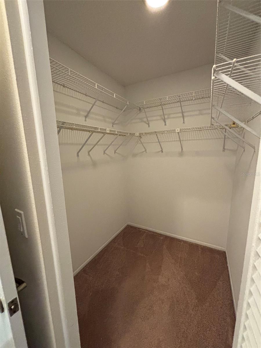 1059 DUNROBIN DR #B — photo 23