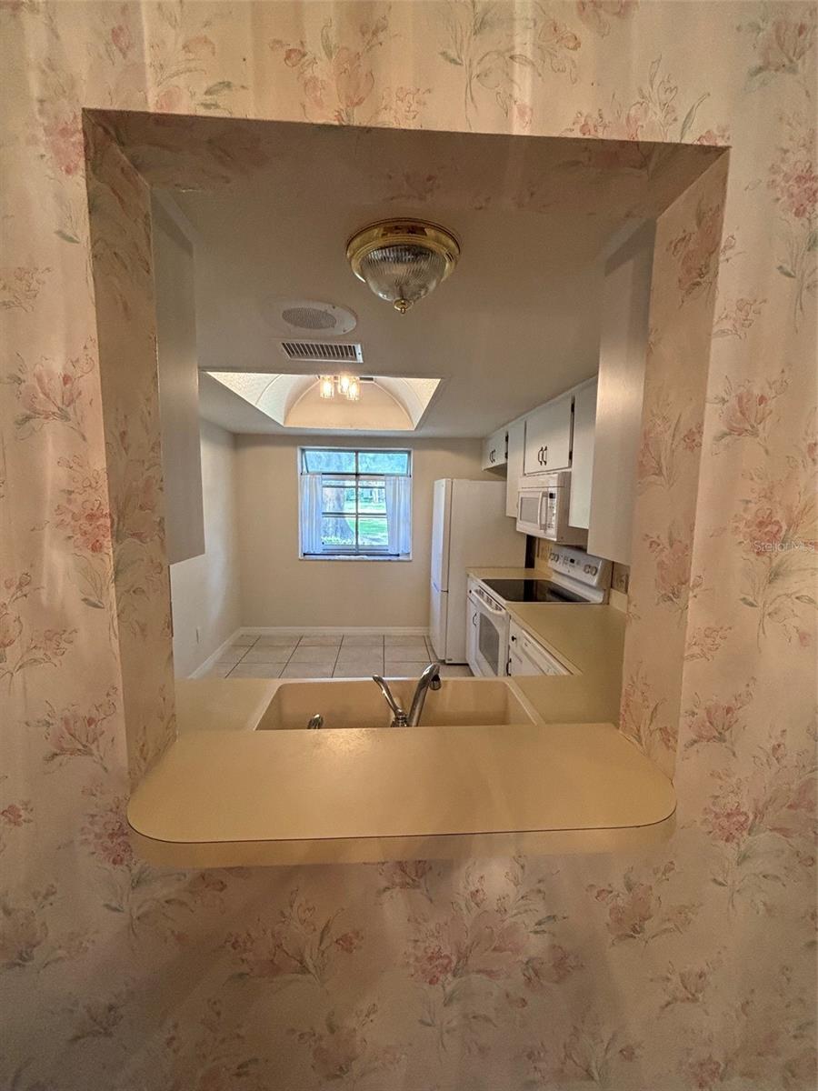 1059 DUNROBIN DR #B — photo 17