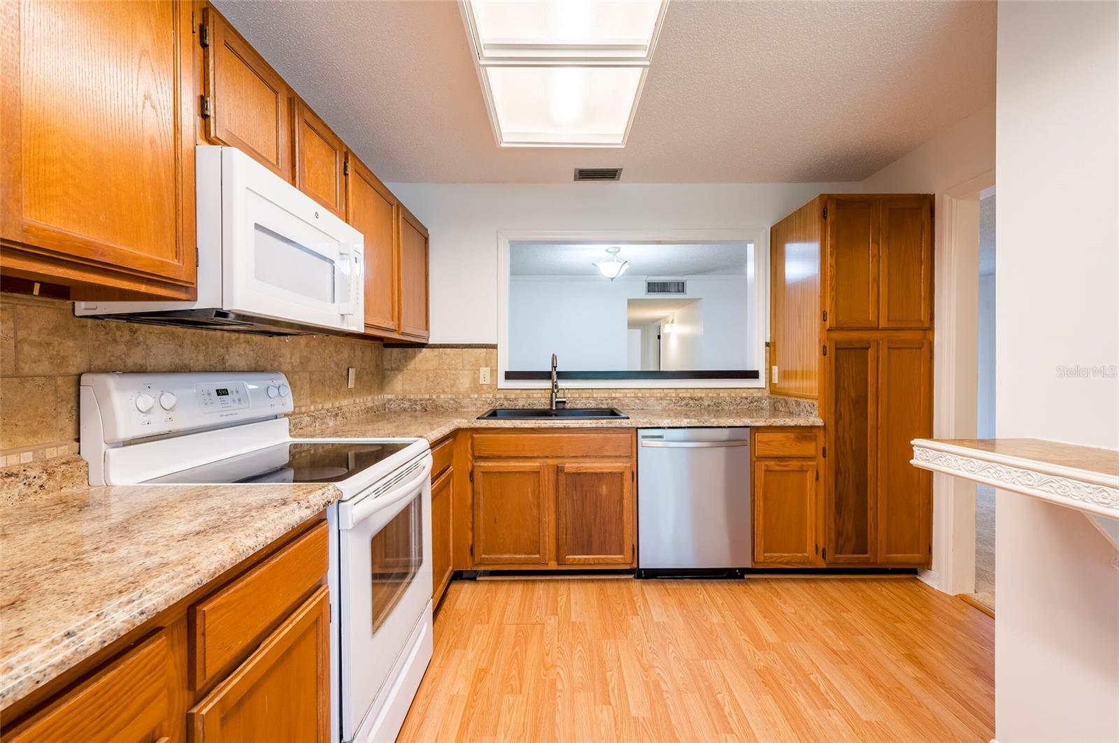 3164 VALLEY OAKS DR #3164 — photo 10