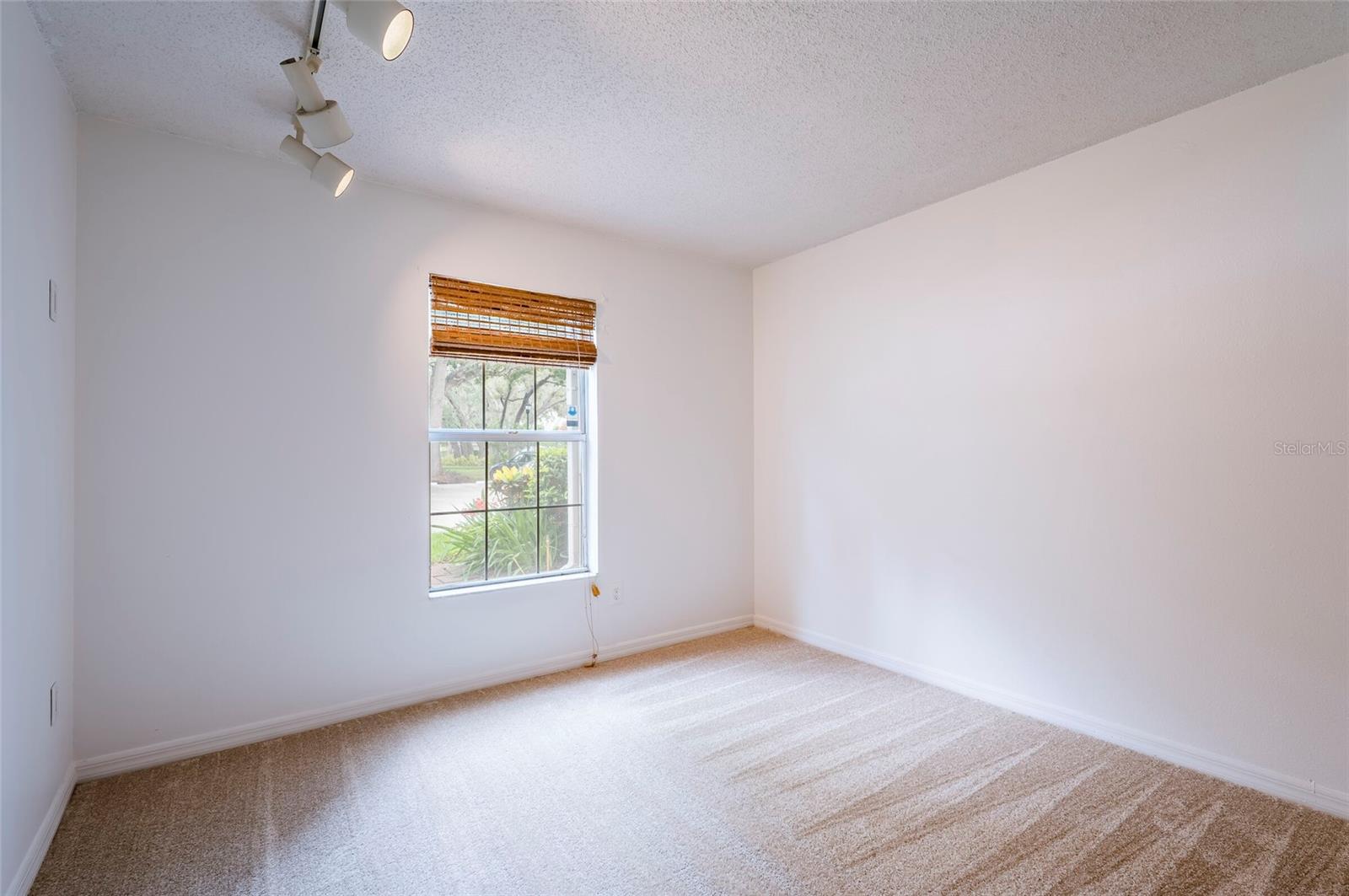 3164 VALLEY OAKS DR #3164 — photo 21