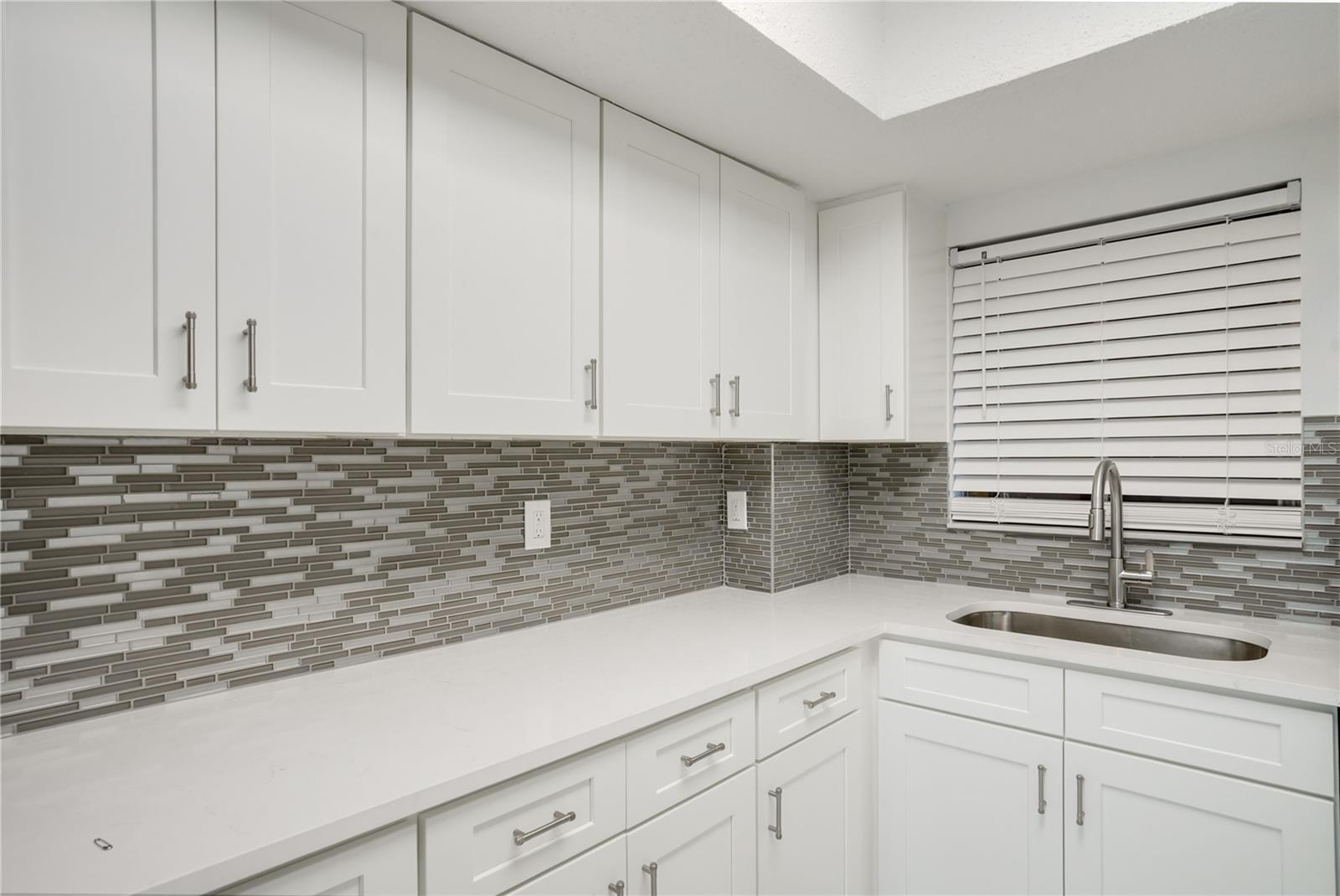 4013 LAKE BAYSHORE DR #107 — photo 9