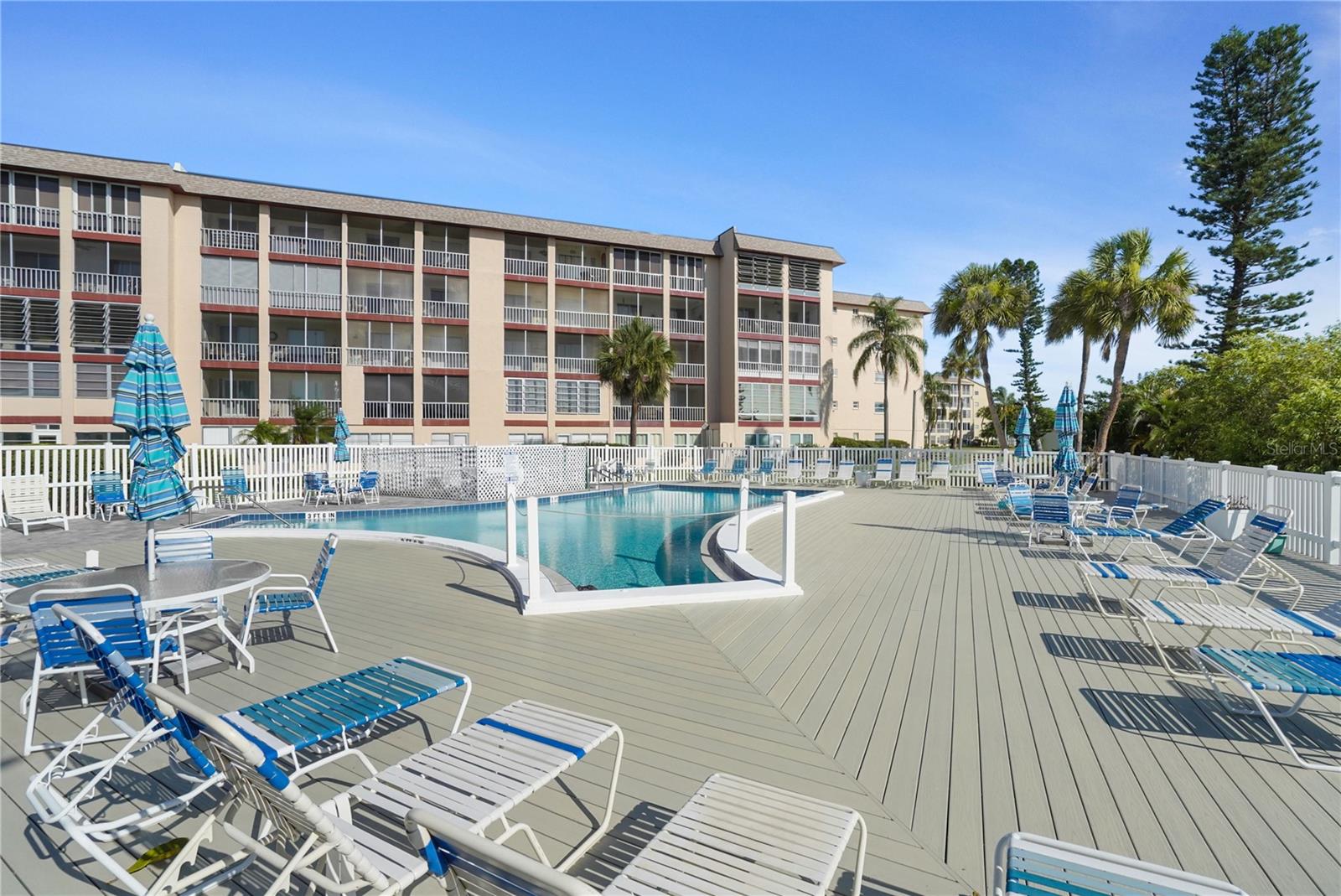 4013 LAKE BAYSHORE DR #107 — photo 31