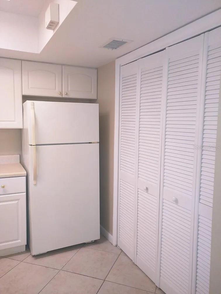 3366 CAMELOT DR #A & B — photo 20