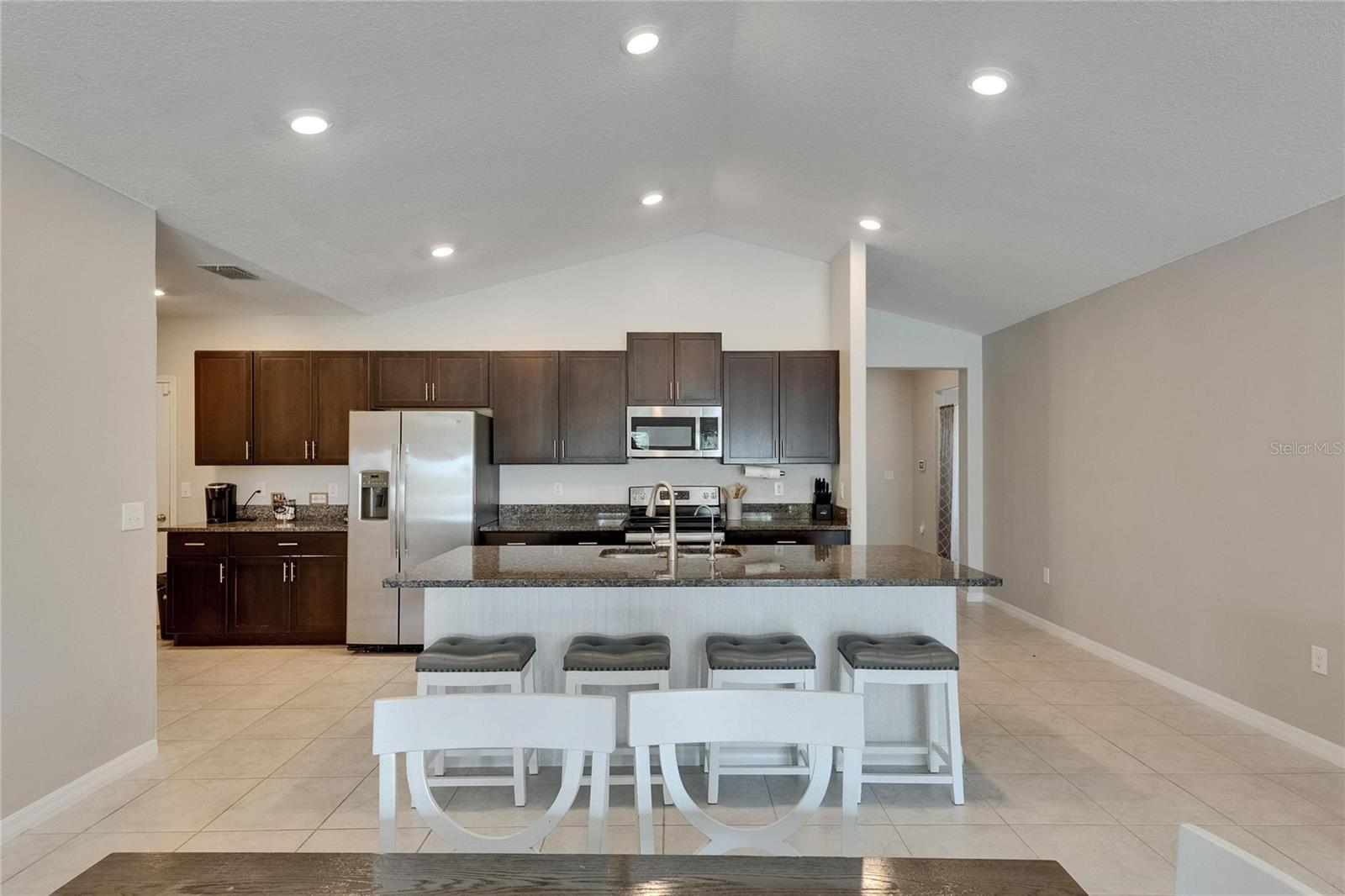 5521 OLANO ST — photo 10